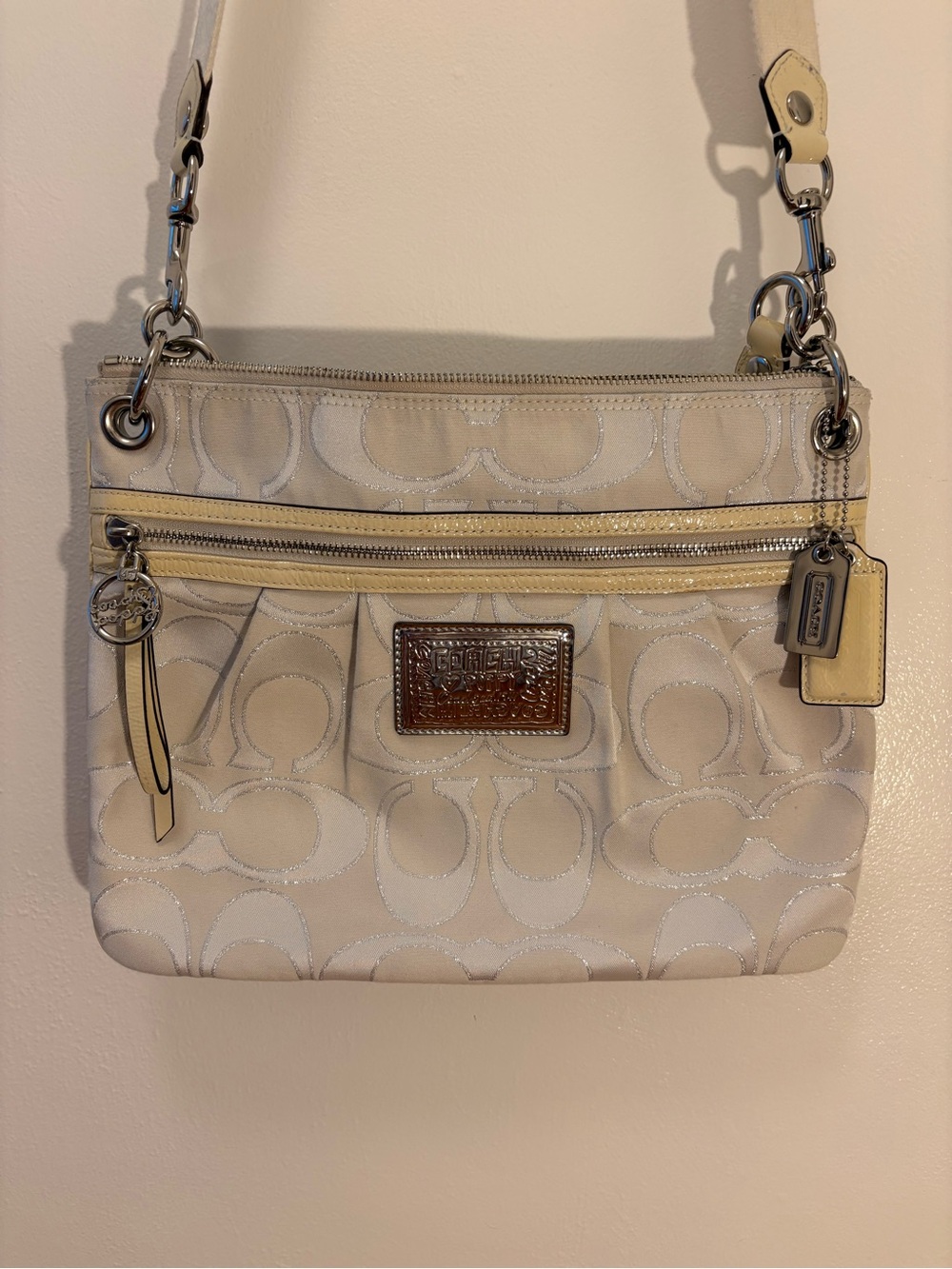Vintage Coach Cream Signature Poppy Crossbody Bag Cream and Silver